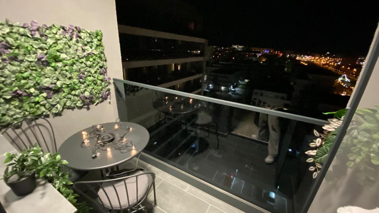 Palas Mall Apartment Q Residence Iasi Exterior photo